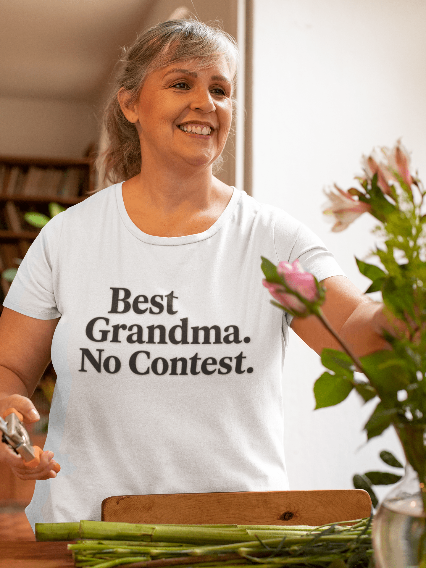 Best Grandma Unisex T-Shirt | Heartfelt Gift for Grandma, Family Reunion & Mother’s Day Tee - Hearth&Hugz