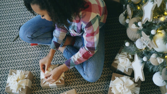 Solving the Dilemma of Choosing the Right Family Gifts - Hearth&Hugz