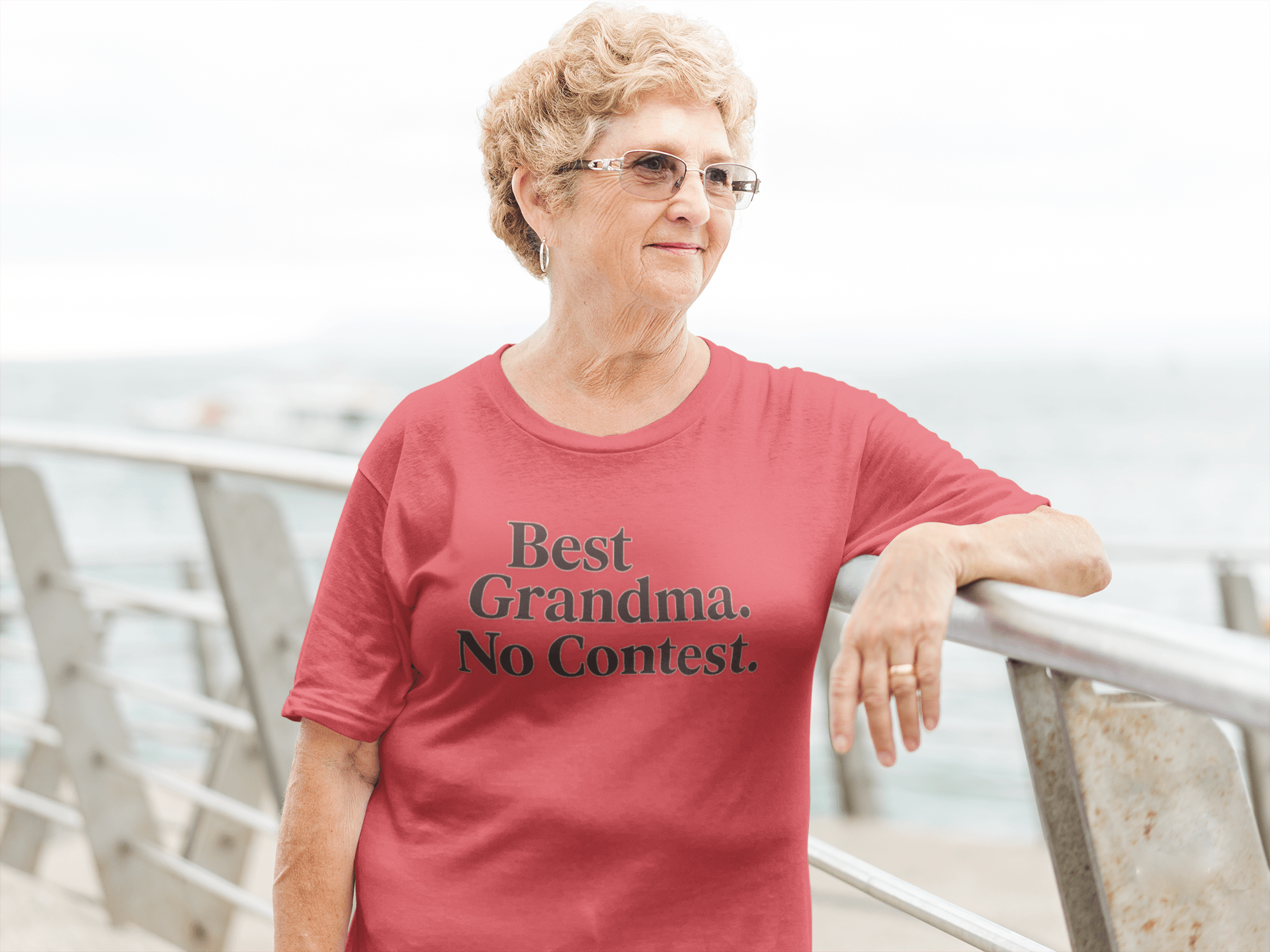 Best Grandma Unisex T-Shirt | Heartfelt Gift for Grandma, Family Reunion & Mother’s Day Tee - Hearth&Hugz